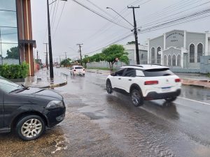Leia mais sobre o artigo ATENÇÃO || Detran-RR orienta motoristas sobre precauções ao dirigir em período chuvoso