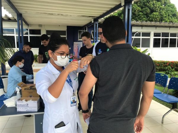 Você está visualizando atualmente VACINA || Sesau Roraima já repassou mais de 1 milhão de doses para os municípios